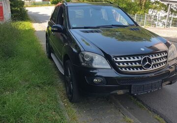 Mercedes-Benz ML 320 249.800 km 9.499 &euro; Bensheim 64625