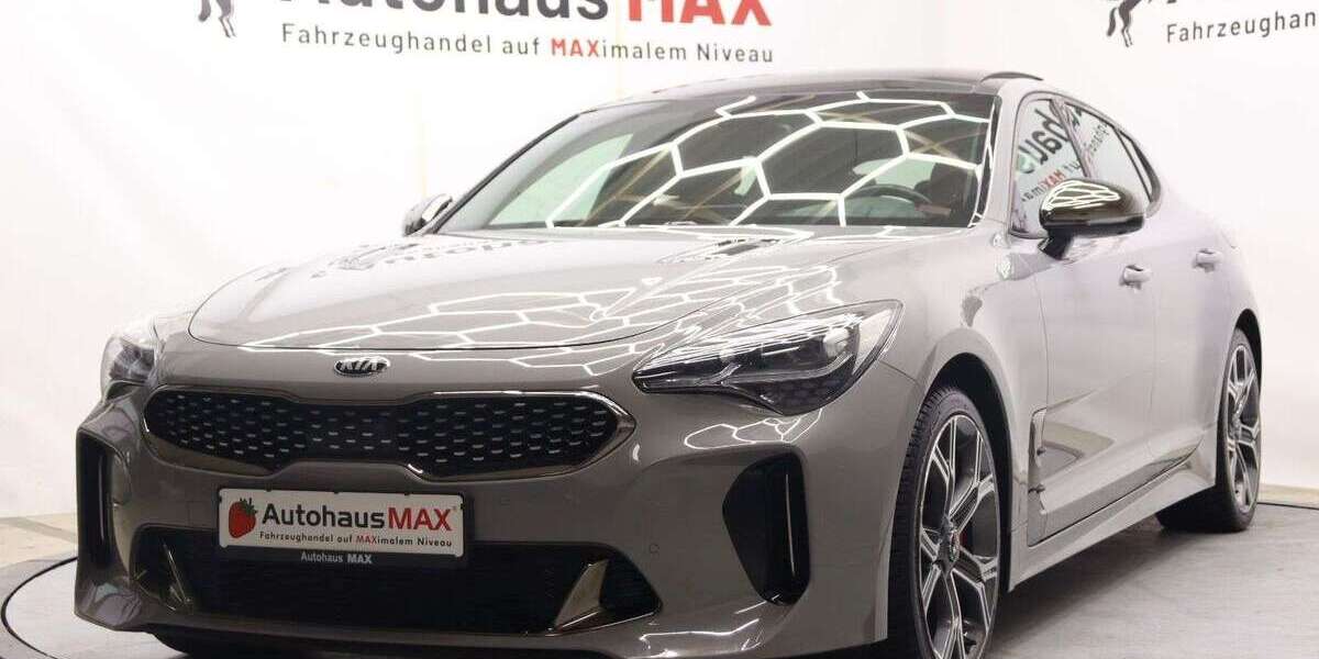 Kia Stinger 124.871 km 28.490 &euro; Mannheim 68219