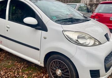Peugeot 107 157.000 km 2.490 &euro; Worms 67551