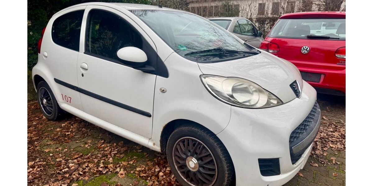 Peugeot 107 157.000 km 2.490 &euro; Worms 67551