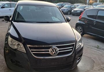 VW Tiguan 215.000 km 3.799 &euro; Oberhausen-Rheinhausen 68794