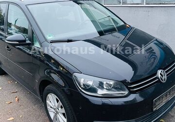 VW Touran 261.000 km 5.999 &euro; Ketsch 68775