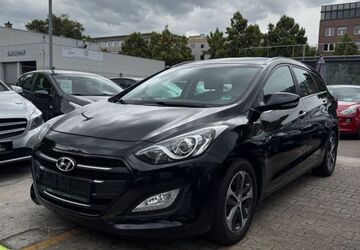 Hyundai i30 83.515 km 9.990 &euro; Mannheim 68199