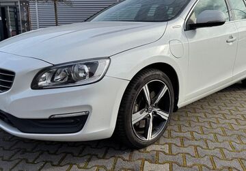 Volvo V60 127.000 km 16.999 &euro; Viernheim 68519