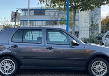 VW Golf 94.000 km 22.700 &euro; Mannheim 68169