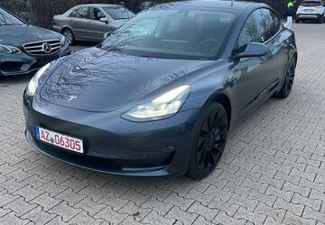 Tesla Model 3 98.000 km 26.900 &euro; Osthofen 67574
