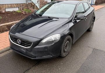 Volvo V40 205.000 km 8.190 &euro; Oberhausen 68794