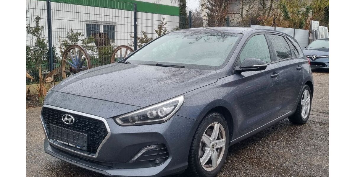 Hyundai i30 130.000 km 10.990 &euro; Schifferstadt 67105