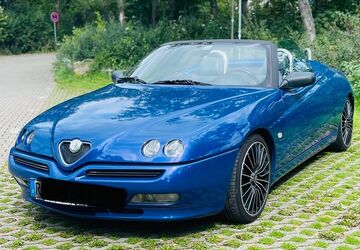 Alfa Romeo Spider 196.000 km 11.900 &euro; Bobenheim Roxheim 67240