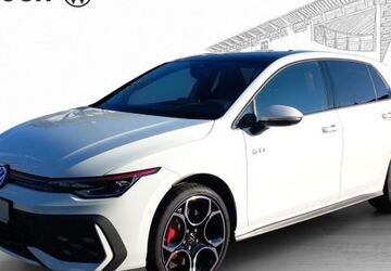 VW Golf 2.500 km 39.880 &euro; Lampertheim 68623