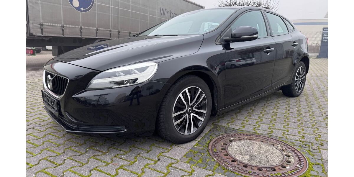 Volvo V40 110.000 km 13.980 &euro; Viernheim 68519
