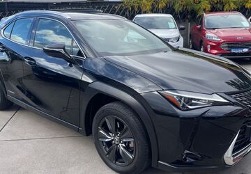 Lexus UX 60.000 km 22.900 &euro; Neuhofen 67141