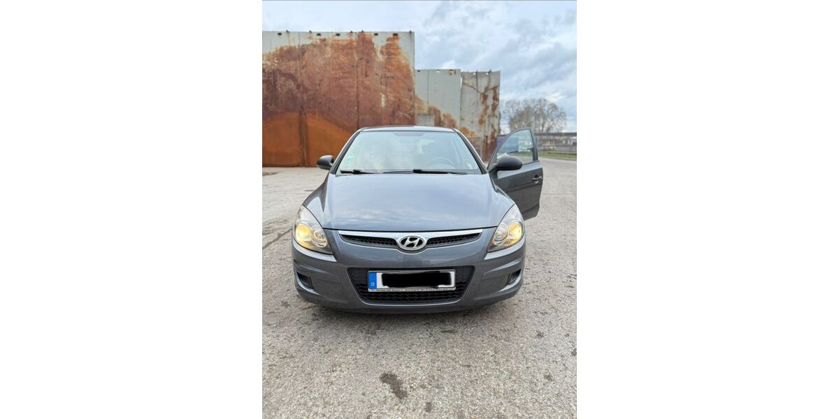 Hyundai i30 172.000 km 2.700 &euro; Worms 67547