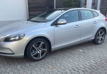 Volvo V40 98.900 km 13.000 &euro; Zwingenberg 64673