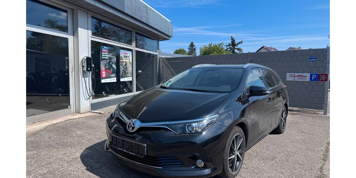 Toyota Auris Touring Sports 66.900 km 12.800 &euro; Bensheim 64625