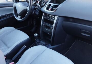 Peugeot 207 102.302 km 6.500 &euro; Einhausen 64683