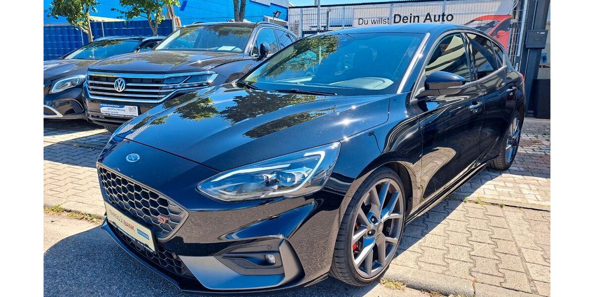 Ford Focus 70.000 km 20.990 &euro; Brühl 68782