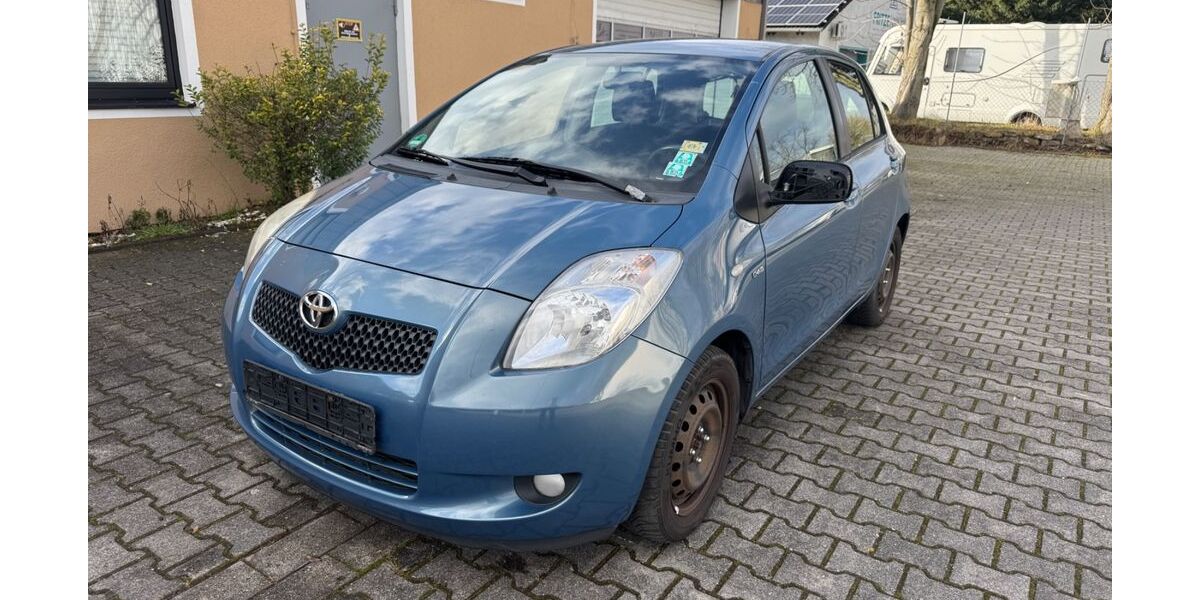 Toyota Yaris 360.000 km 2.100 &euro; Gernsheim 64579
