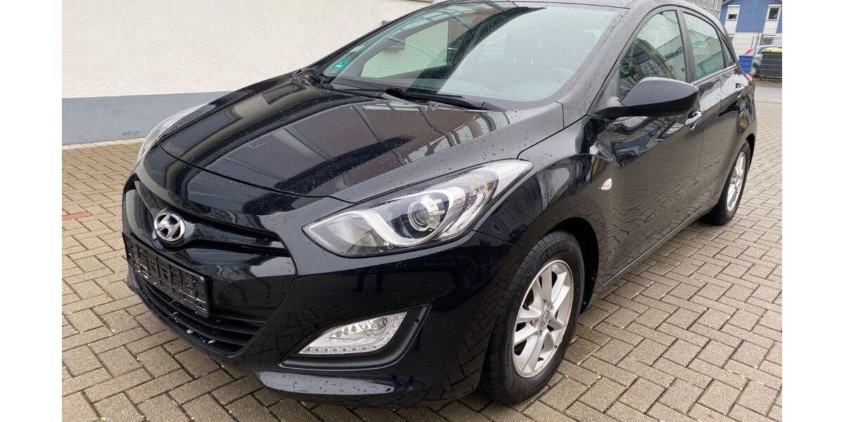 Hyundai i30 125.000 km 6.100 &euro; Osthofen 67574