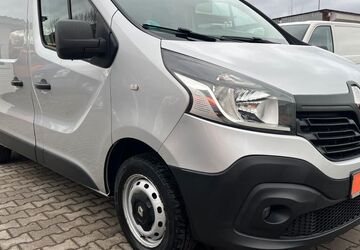Renault Trafic 102.900 km 11.990 &euro; mannheim 68219