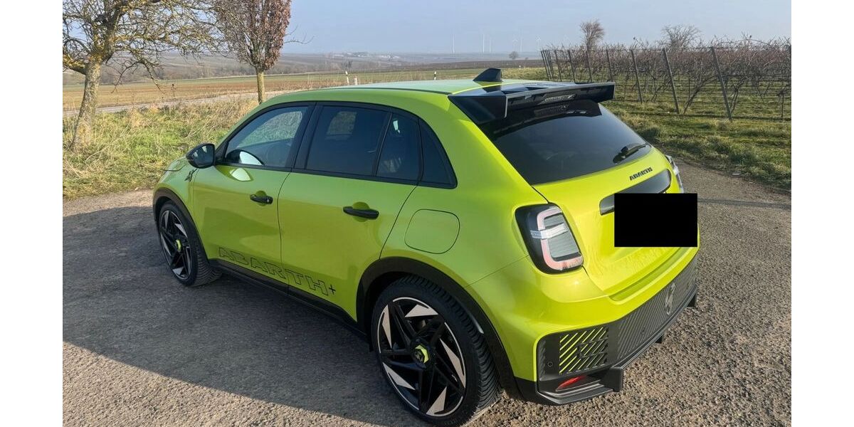 Abarth 600e 3.100 km 35.990 &euro; Obrigheim 67283