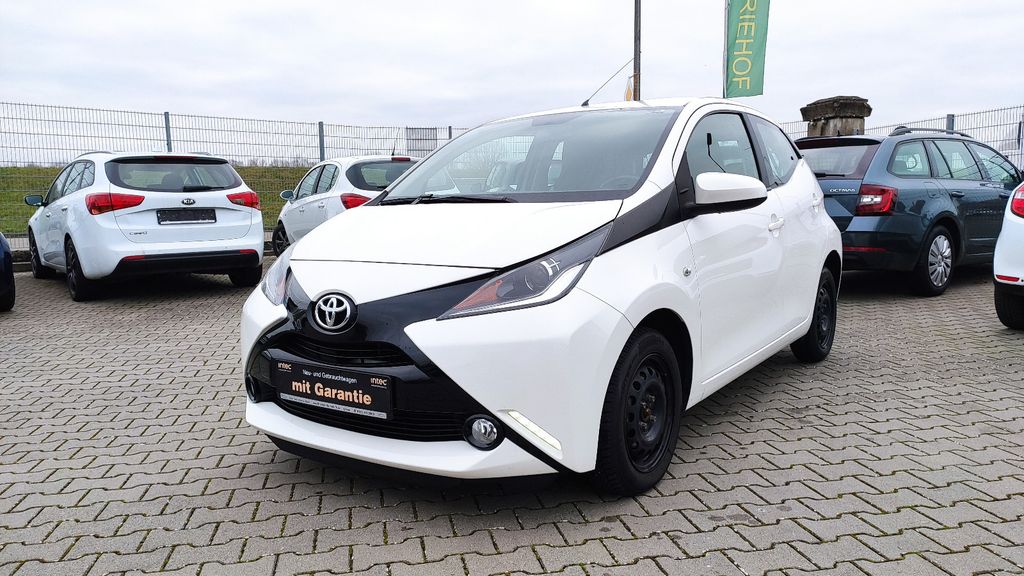 Toyota Aygo (X) 72.274 km 10.990 &euro; Speyer 67346