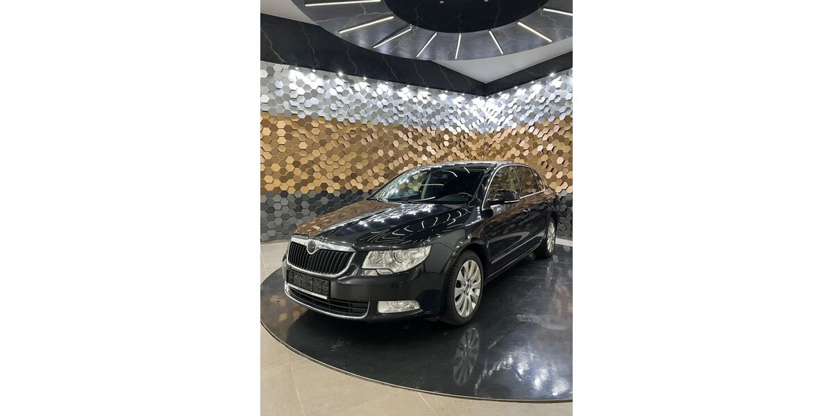 Skoda Superb 157.500 km 11.400 &euro; Eisenberg 67304
