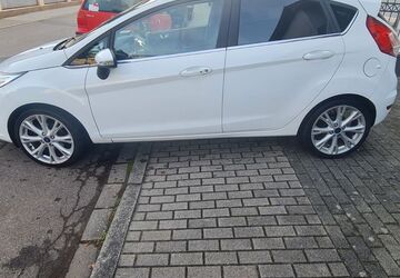 Ford Fiesta 83.000 km 8.500 &euro; Viernheim 68519