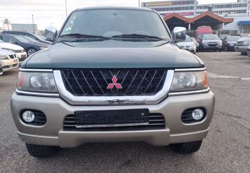 Mitsubishi Pajero 100.000 km 9.900 &euro; Hockenheim 68766