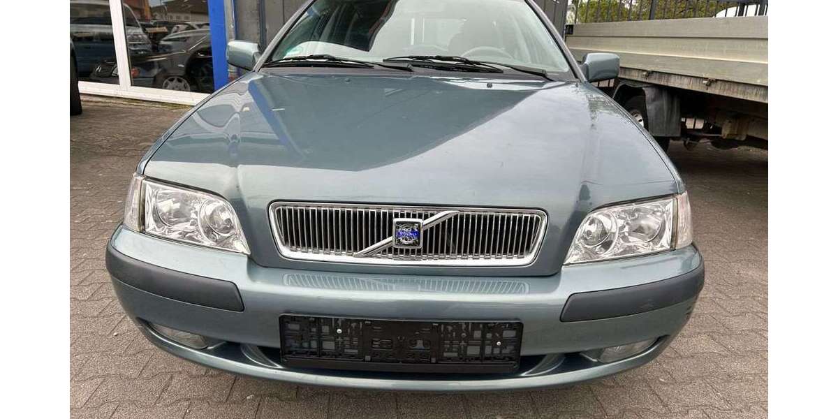 Volvo V40 152.096 km 3.999 &euro; Sandhausen 69207