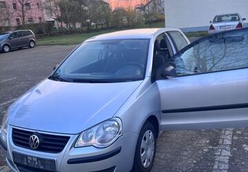 VW Polo 151.000 km 2.700 &euro; Zwingenberg 64673
