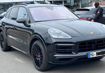 Porsche Cayenne 56.500 km 102.900 &euro; Hockenheim 68766