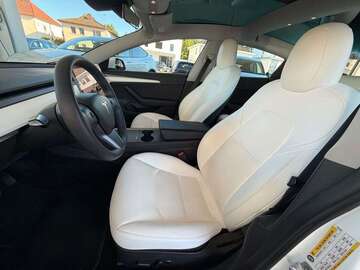 Gebrauchte Tesla Model 3