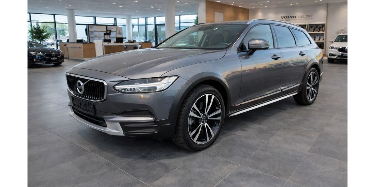 Volvo V90 Cross Country 150.000 km 24.980 &euro; Viernheim 68519