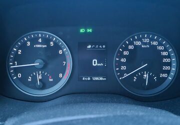 Hyundai TUCSON 129.000 km 13.500 &euro; Bürstadt 68642