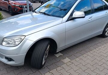 Mercedes-Benz 220 139.000 km 8.500 &euro; Mannheim 68167