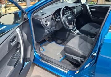 Toyota Auris 144.000 km 11.900 &euro; Worms 67550