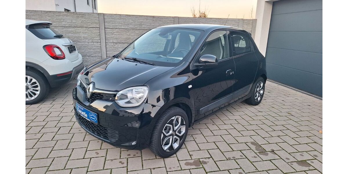 Renault Twingo 74.800 km 8.590 &euro; Mannheim 68307