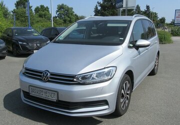 VW Touran Active Start-Stopp 2.0 TDI Autom. 93.000 km 26.990 &euro; Gernsheim 64579