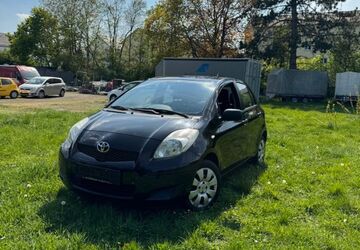 Toyota Yaris 152.800 km 4.490 &euro; Frankental 67227