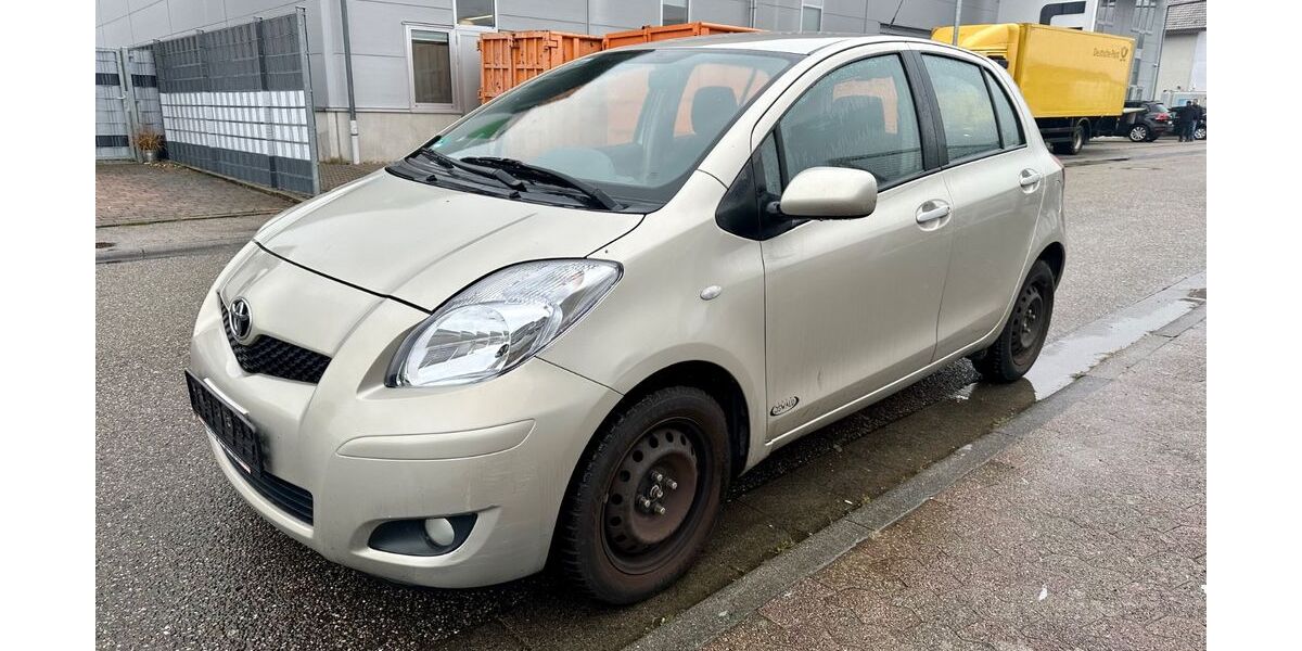 Toyota Yaris 74.000 km 5.999 &euro; Leimen 69181