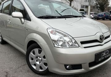 Toyota Corolla Verso 81.500 km 6.590 &euro; Heppenheim 64646