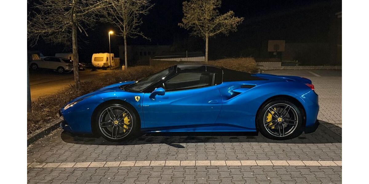 Ferrari 488 Spider 24.600 km 248.500 &euro; Heidelberg 69123