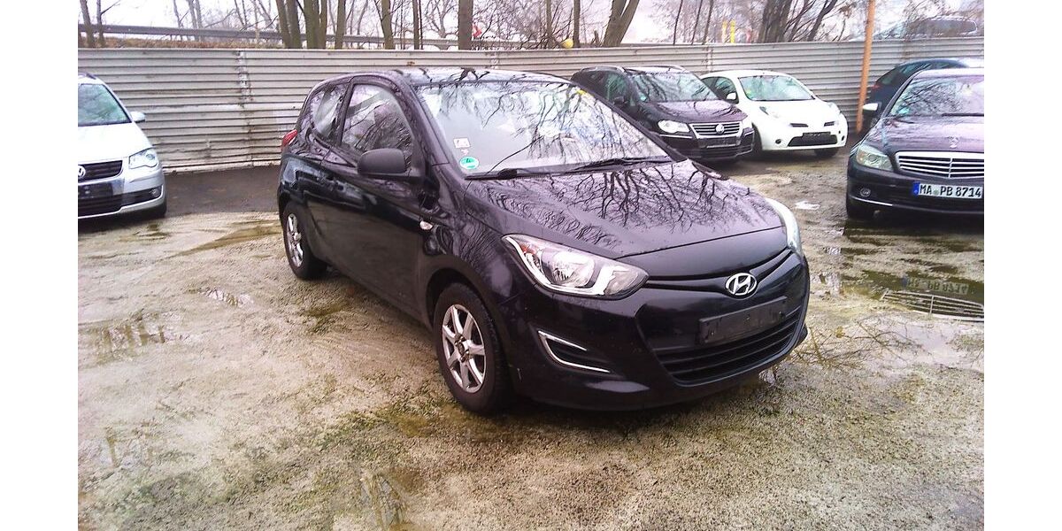 Hyundai i20 211.654 km 1.350 &euro; Mannheim 68309