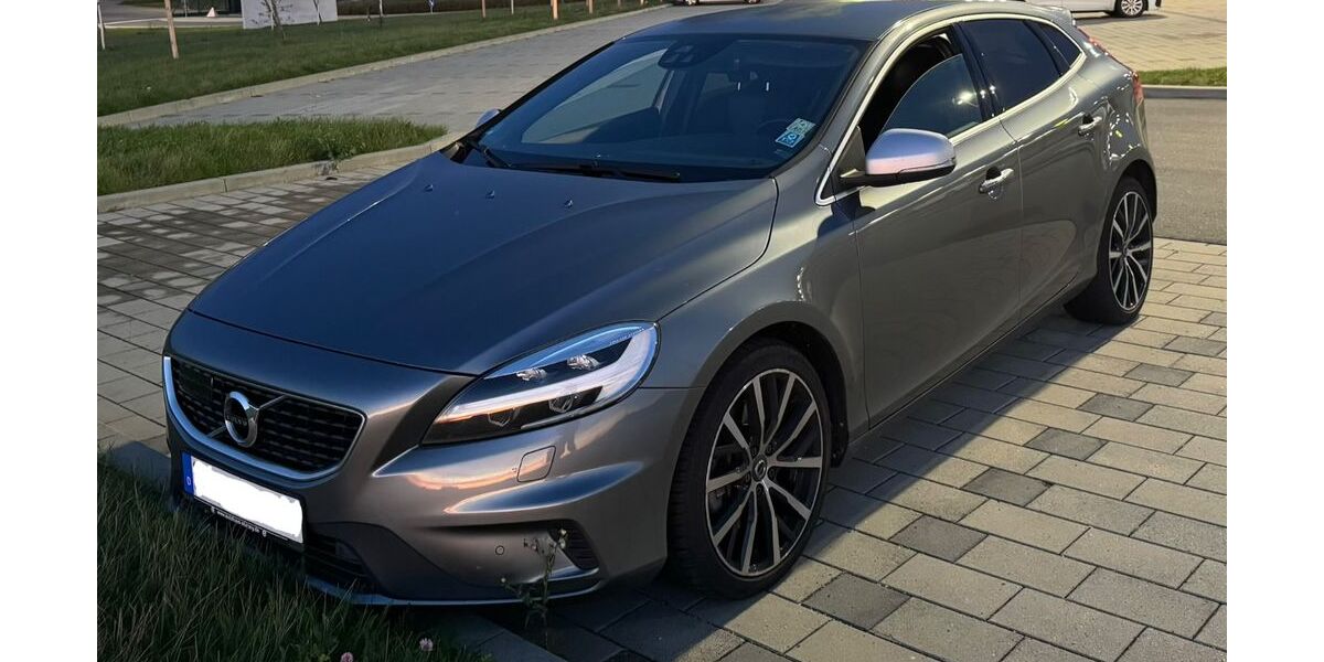 Volvo V40 117.500 km 17.990 &euro; Speyer 67346