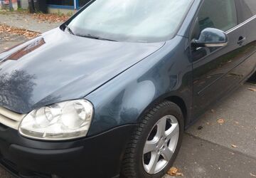 VW Golf 242.000 km 900 &euro; Mannheim 68199