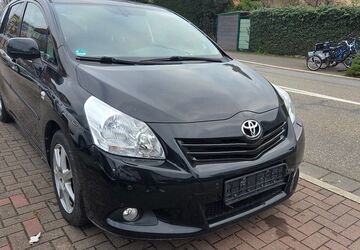 Toyota Verso 145.000 km 9.490 &euro; Oftersheim 68723