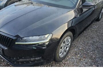 Skoda Superb 84.400 km 28.690 &euro; Bensheim 64625