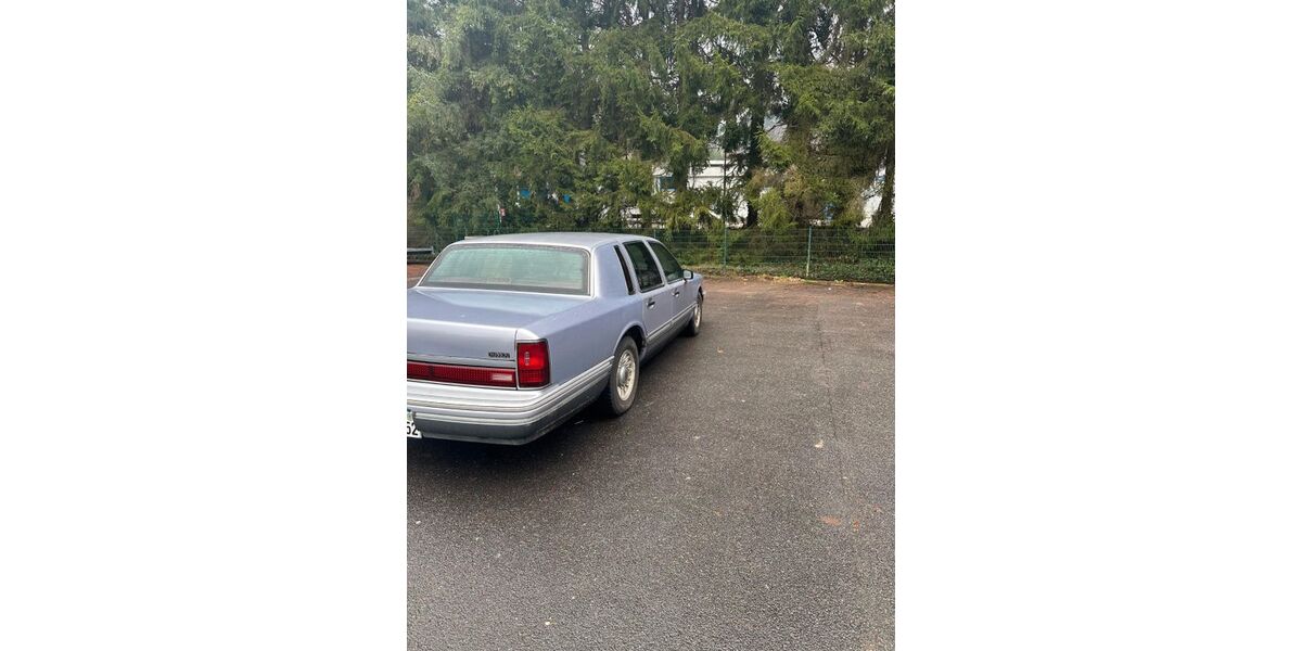 Lincoln Town Car 540.000 km 6.800 &euro; Heidelberg 69123