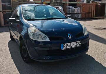 Renault Clio 195.000 km 1.200 &euro; Römerberg 67354